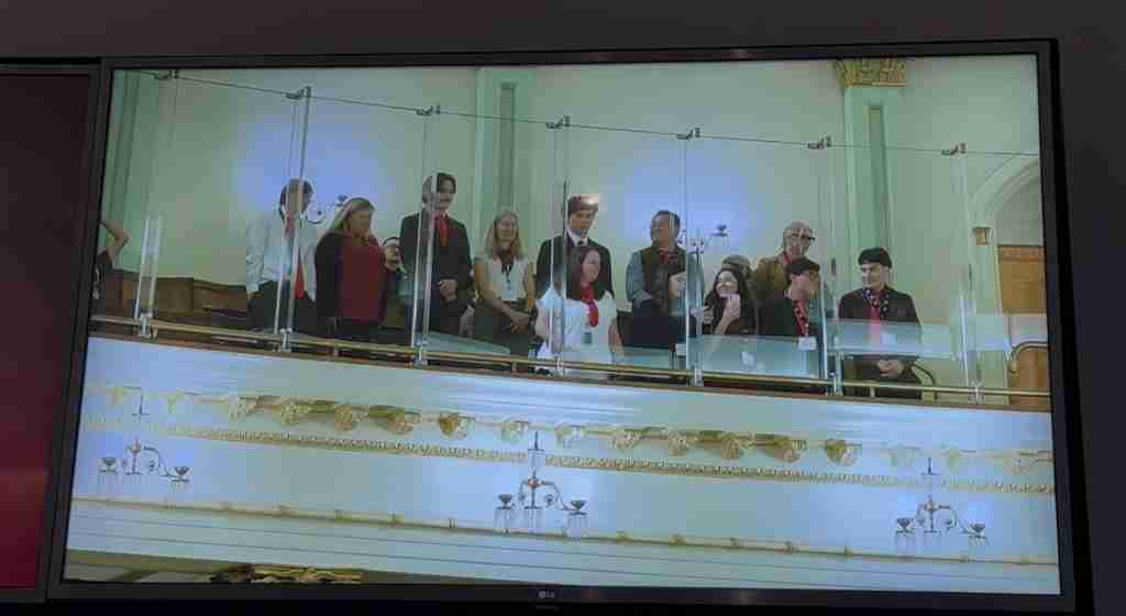 Los defensores en la tribuna de la Asamblea